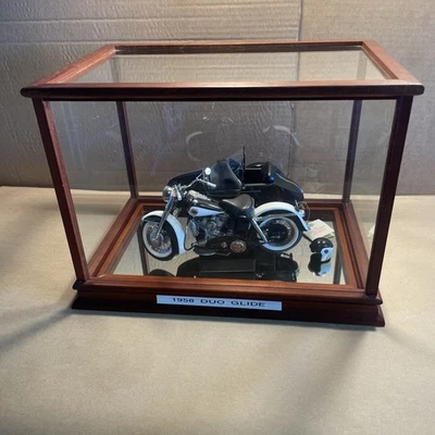 1/10 Franklin Mint 1958 Harley Davidson Duo Glide w/ Sidecar IN GLASS CLASE - Image 1 of 4