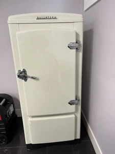 Refrigerator - Restored Australian Manufactured Historic Hallstrom - Picture 1 of 24