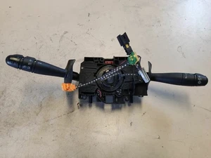 8200058684 commande autoradio pour RENAULT CLIO II FASE (B CB0) 2001 1260878 - Picture 1 of 10