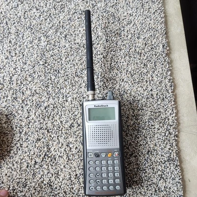 Radio Shack Model 20-164 PRO-164 Handheld Radio Scanner Tested Working - Image 1 of 4