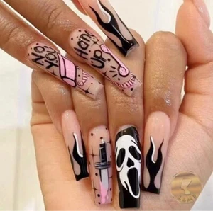 Pretty Scary Halloween Press On Nails 24pcs - Picture 1 of 3