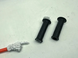 Suzuki GSX-R GSXR 1000 (2) K1 K2 02' Throttle grips - Picture 1 of 5