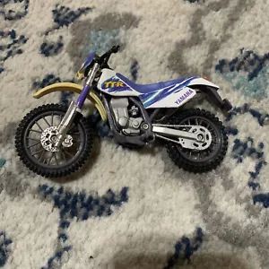 Yamaha TTR 250 Model Bike Purple / White - Picture 1 of 3