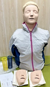 Maniquí Laerdal Resusci Anne con QCPR Torso Entrenamiento Torso Maniquí - Imagen 1 de 13