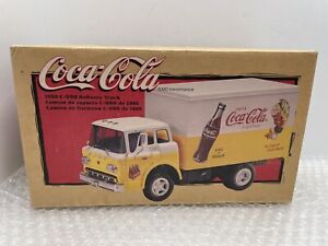 1998 COKE ERTL Coca Cola 1958 FORD C-800 DELIVERY TRUCK 1/25 SCALE DIE-CAST