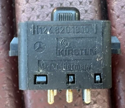 Mercedes-Benz W124 W126 300E 300SL 560SEL Power Mirror Control Switch 1248201810 - Image 1 of 2
