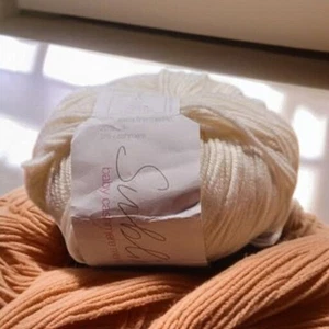 Lirio de agua Sublime Baby Cashmere Merino Silk DK en sombra 0005 - Imagen 1 de 4