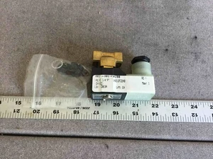 SMC Solenoid Valve VX2130 - Picture 1 of 5