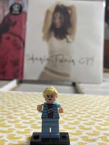 GWEN STACY LEGO MINIFIG daily bugle spider-man bryce dallas howard emma stone - Picture 1 of 4