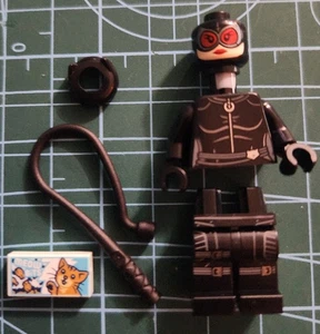 Lego 76300 Batman Arkham Asylum - Catwoman - Minifigure with Accessories - Picture 1 of 2