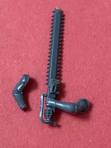 Espada de cadena de doble mano para agentes inquisitoriales Kill Team QUESTKEEPER - 40K - Imagen 1 de 1