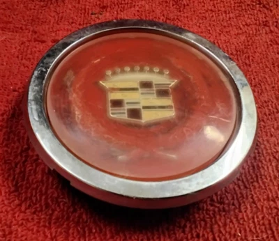 Cadillac Deville, Fleetwood, 1981, 1982, 1983 - 1985, tapacubos central, 4,5" Foto 1 de 4