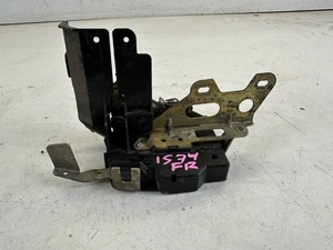 BMW 325i Right Door Latch E30 84-92 OEM - Picture 1 of 9