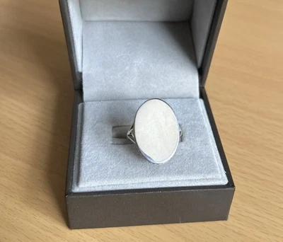 Links of London 925 silver Modernist Oval Ring Size P / fully hallmarked  - Image 1 of 4