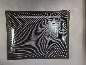 Bandeja para servir grabada blanca vidrio negro curvado rectangular arte óptico Lausitzer MCM - Imagen 1 de 9