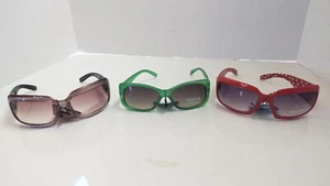 Fashion Retro Sunglasses Lot 3 New Old Stock UV Jackie O Plastic Frame - Picture 1 of 11