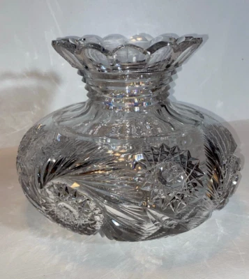 ABP Cut Glass Heavy Lead Crystal Flower Center Piece Squat Vase - BEAUTIFUL- 10" - Image 1 of 4