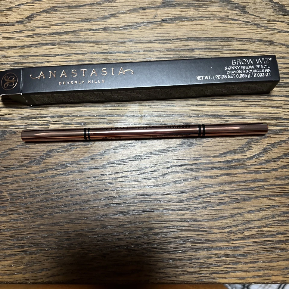 Anastasia Beverly Hills Brow Wiz (marrón medio)• BIN de 0,003 OZ Foto 1 de 2