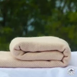 Cashmere Blanket " Kapuche (कपुचे)" - Handmade From Nepal, Gemeinnützig - Picture 1 of 24