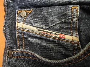 AUTHENTIC DIESEL IND. ZAGHOR ART# 88Z BOOT CUT MEN JEANS SZ 30 X 27.5 VIC-THOR1 - Picture 1 of 11