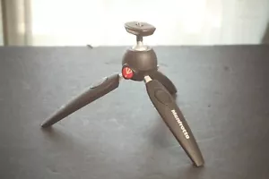 Manfrotto MTPIXIEVO-BK - PIXI EVO Mini-Stativ mit 2 Segmenten, schwarz - Bild 1 von 8