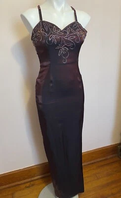 Vestido de graduación de colección Alyce Designs púrpura rojo brillo sin mangas cuentas iridiscentes Y2K 4 Foto 1 de 4