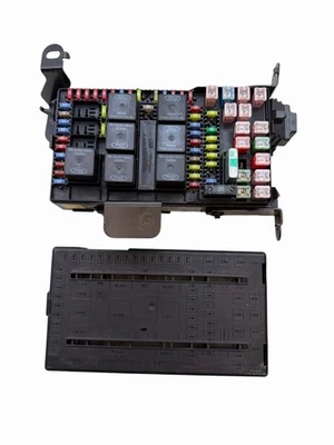 02-03 Ford F250 F350 7.3L Diesel Interior Fuse Box Relay Panel 2C7T-14A067-AP OE - Image 1 of 4
