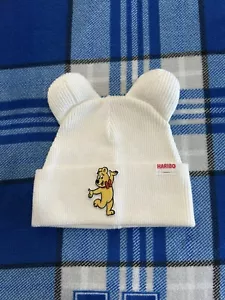 JCPenney x HARIBO Unisex Erwachsene bestickte Beanie weiß Bündchen Ohren neu ohne Etikett Einheitsgröße - Bild 1 von 4