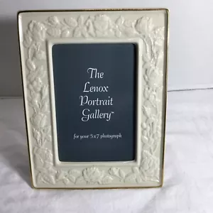 Lenox Fine China Picture Frame – 5x7, Cream & Gold Trim, Beautiful - Picture 1 of 4