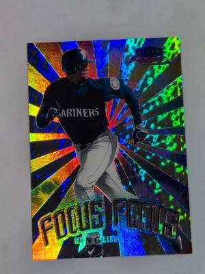 KEN GRIFFEY JR. 2000 FLEER FOCUS #8 FP FOCUS POCUS ROJOS Foto 1 de 2