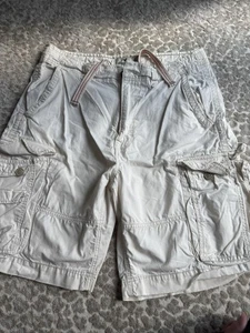 American Eagle Men's Cargo Shorts Cream Pant Type -AE 3 Size 34 - Picture 1 of 5