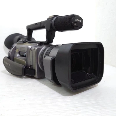 Sony Handycam DCR-VX2100 Mini DV Camcorder Recorder with Accessories Japan - Image 1 of 4