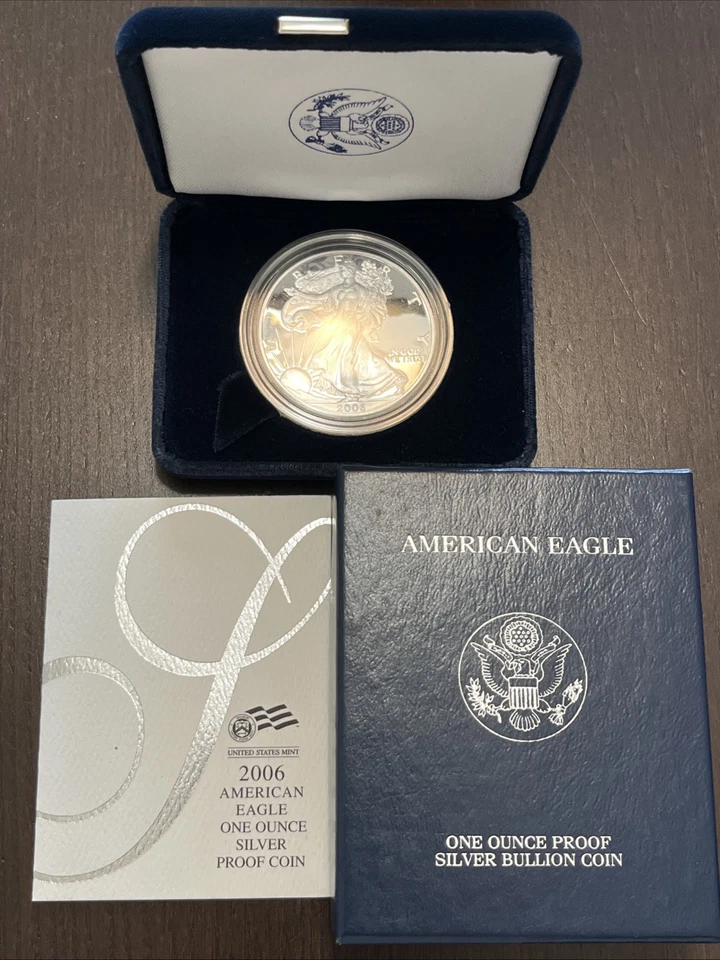 2006 W $1 PROOF SILVER EAGLE DOLLAR WITH BOX AND COA(2) - Image 1 of 4