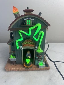 Lemax Spooky Town Terribly Twisted Taffy Works beleuchtetes Gebäude Halloween LESEN - Bild 1 von 8