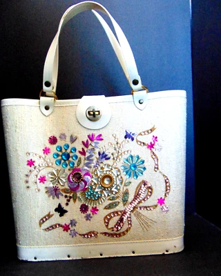 Vintage 50's Fabric And Wood Bag With Beaded Floral Tan MULTICOLOR - Image 1 of 4