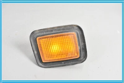 2003-09 HUMMER H2 Right RH Side Front Lamp (Park Light Turn Signal) Grille Mount - Image 1 of 4
