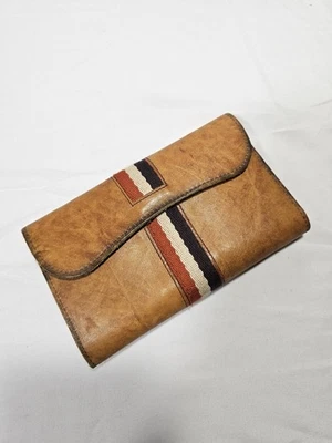 Cartera vintage de cuero y lona marrón con un aspecto único. ¿Hecho a mano? Foto 1 de 4