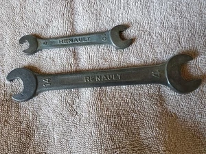 2 Vintage Renault metric open end wrenches--14 & 17mm, 8 & 10 mm. - Picture 1 of 3