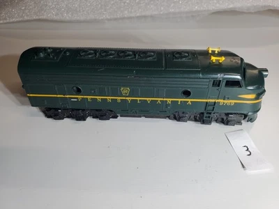 HO Mantua Pennsy #9769 F7A Diesel Locomotive-w/Light-Refurb-DC-Runs Good  - Image 1 of 4