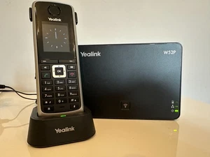 YEALINK W52P IP CORDLESS PHONE, CHARGER an BASE STATION BASE SIP-W52P DECT VoiP - Afbeelding 1 van 6