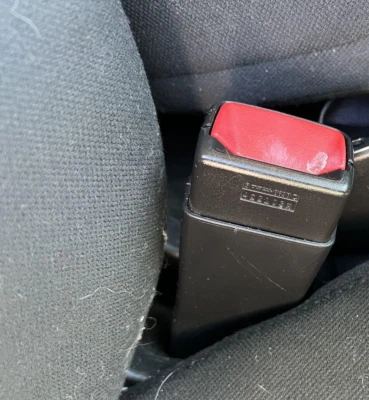 GMC SIERRA 1500 2007-2013 asiento del pasajero delantero hebilla solamente (asiento opcional A95) Foto 1 de 3