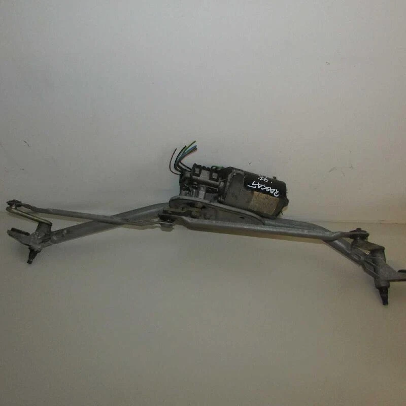 Windscreen 8D1955605B VOLKSWAGEN PASSAT MK5 1996-2005 used (6322) Foto 1 de 1