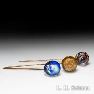 Unidentified, possibly Venetian glass, set of three abstract tie tacks - Picture 1 of 2