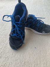 Reebok Kids Boys sneakers shoes black size 5.