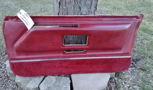 1971-76 Cadillac Fleetwood SDV Lower PASSENGER Door Panel Pad Armrest RED EC! - Picture 1 of 10