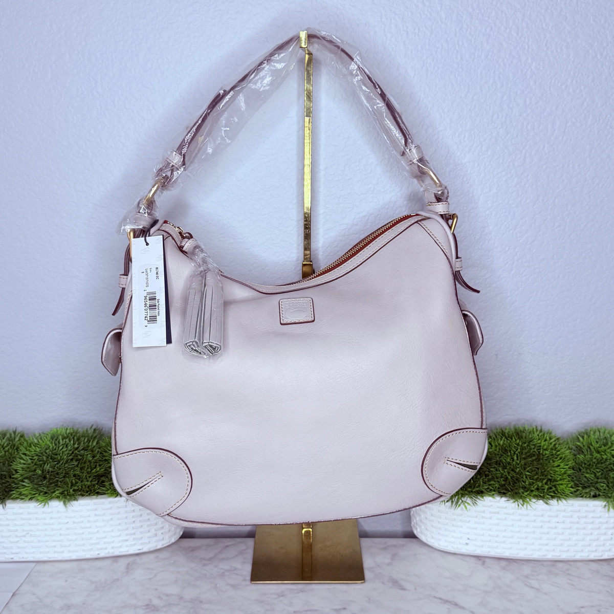 Dooney Bourke Side Pocket Hobo for sale | eBay Dooney Bourke Side Pocket Hobo for sale | eBay