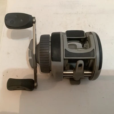 CARRETE BAITCASTING VINTAGE ABU GARCIA EMBAJADEUR EON #E3600 BAJO PERFIL 🐠 Foto 1 de 4