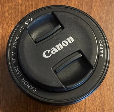 Canon EF-M 22mm 1:2 STM Lens No Box  - Image 1 of 4
