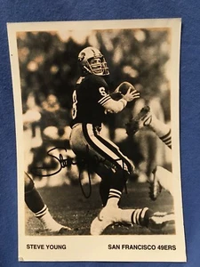 Foto promocional vintage de Steve Young de los 49ers de la NFL fútbol americano de campo de ciencia ficción de San Francisco 49ers - Imagen 1 de 2