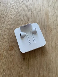 Apple EarPods mit Lightning-Anschluss, Kabelgebunden, Unbenutzt - Zdjęcie 1 z 5